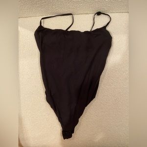 SKIMS BODYSUIT SIZE S